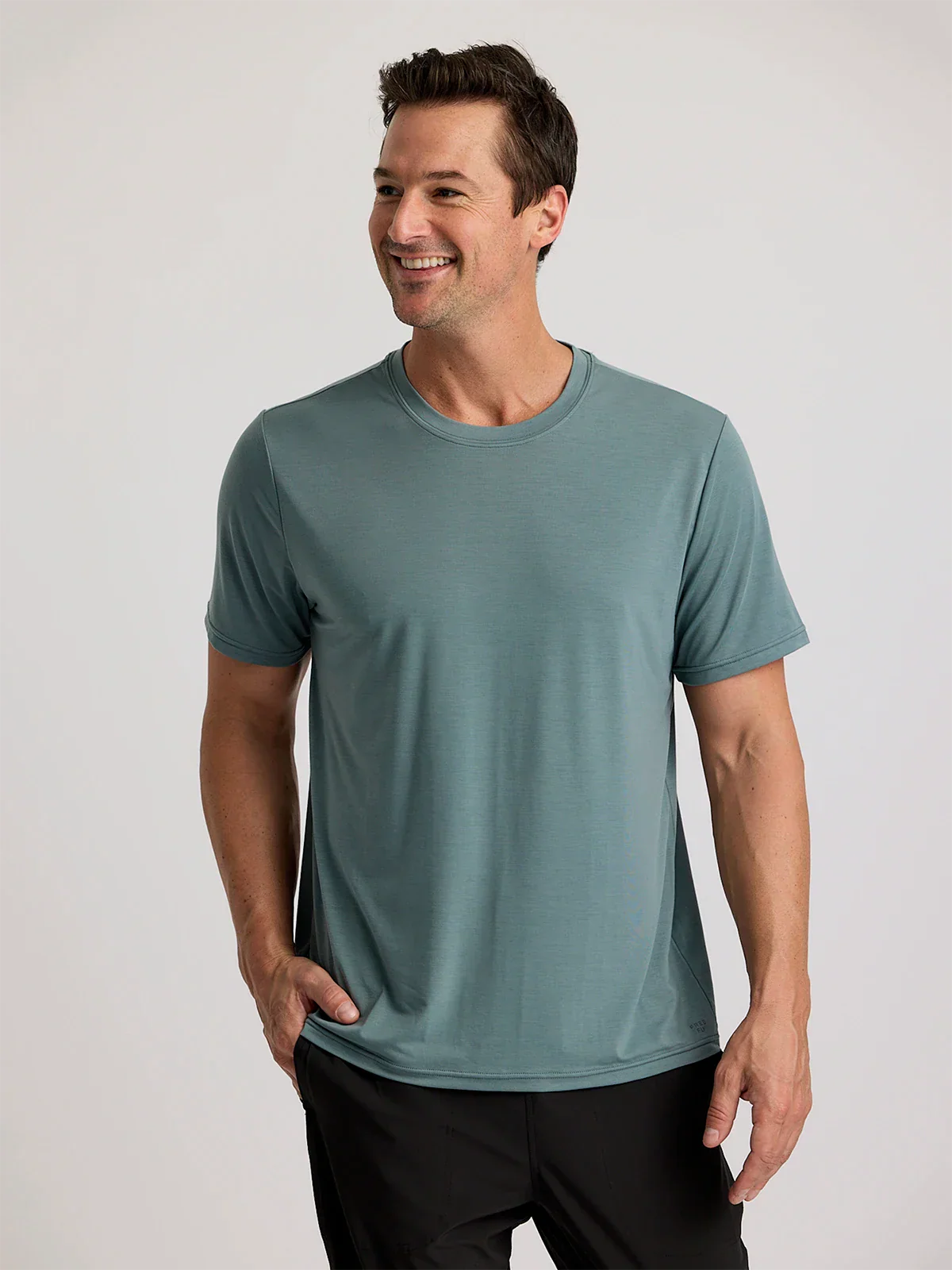 Men's Elevate Lightweight Tee - Image 3