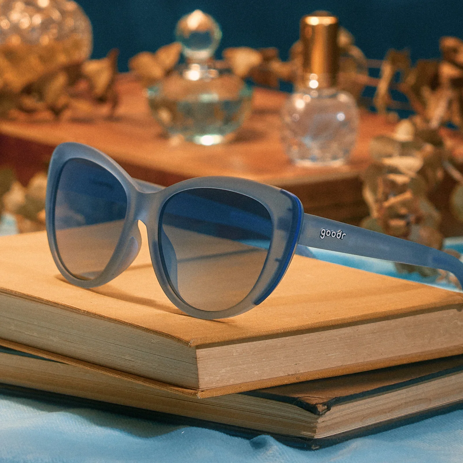 Spin Me In Sapphire - Image 3
